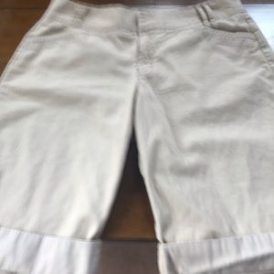 Kacki Shorts